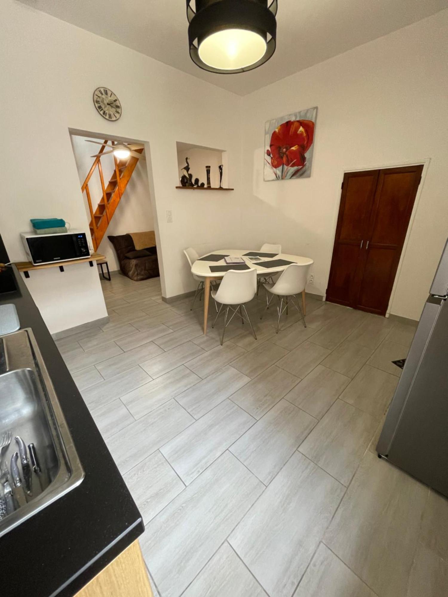 Апартаменты Chez Sonou , Nimes Centre Экстерьер фото